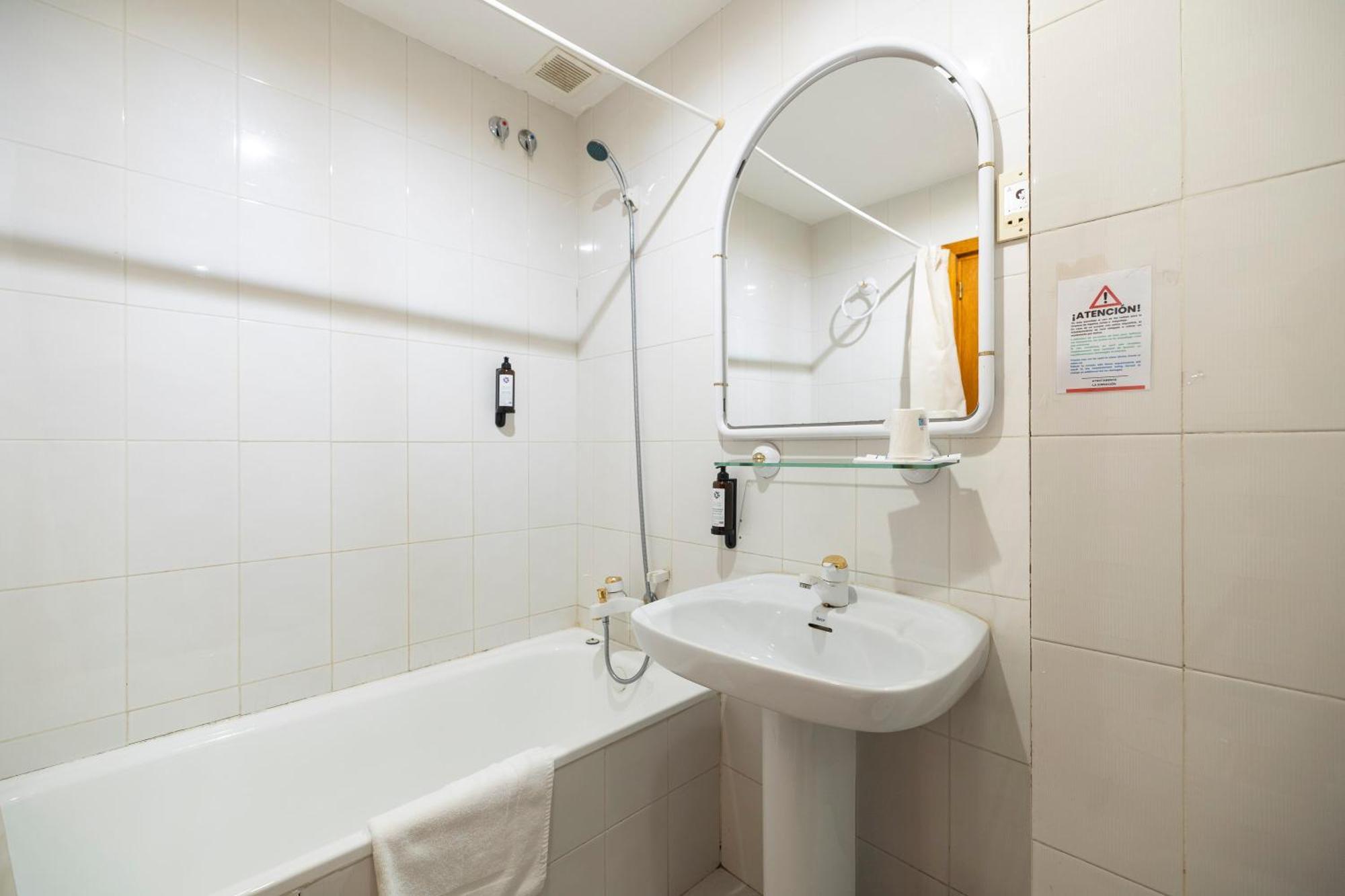 ביילסה Hostal Los Valles מראה חיצוני תמונה