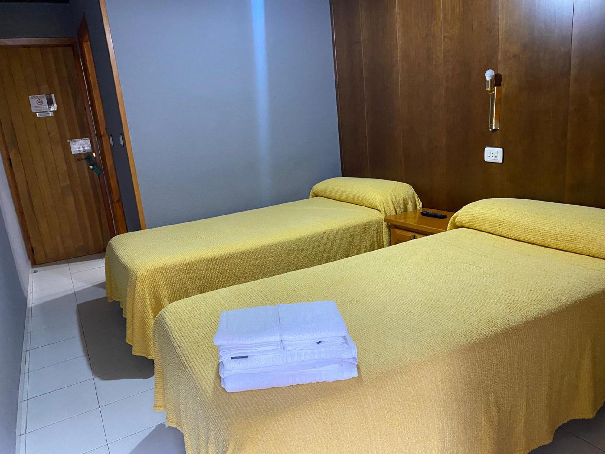 ביילסה Hostal Los Valles מראה חיצוני תמונה
