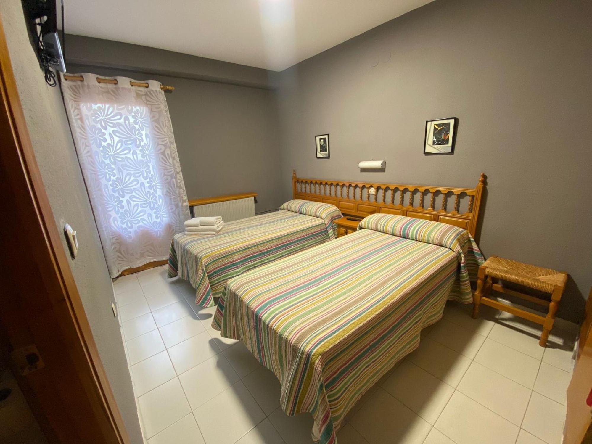 ביילסה Hostal Los Valles מראה חיצוני תמונה