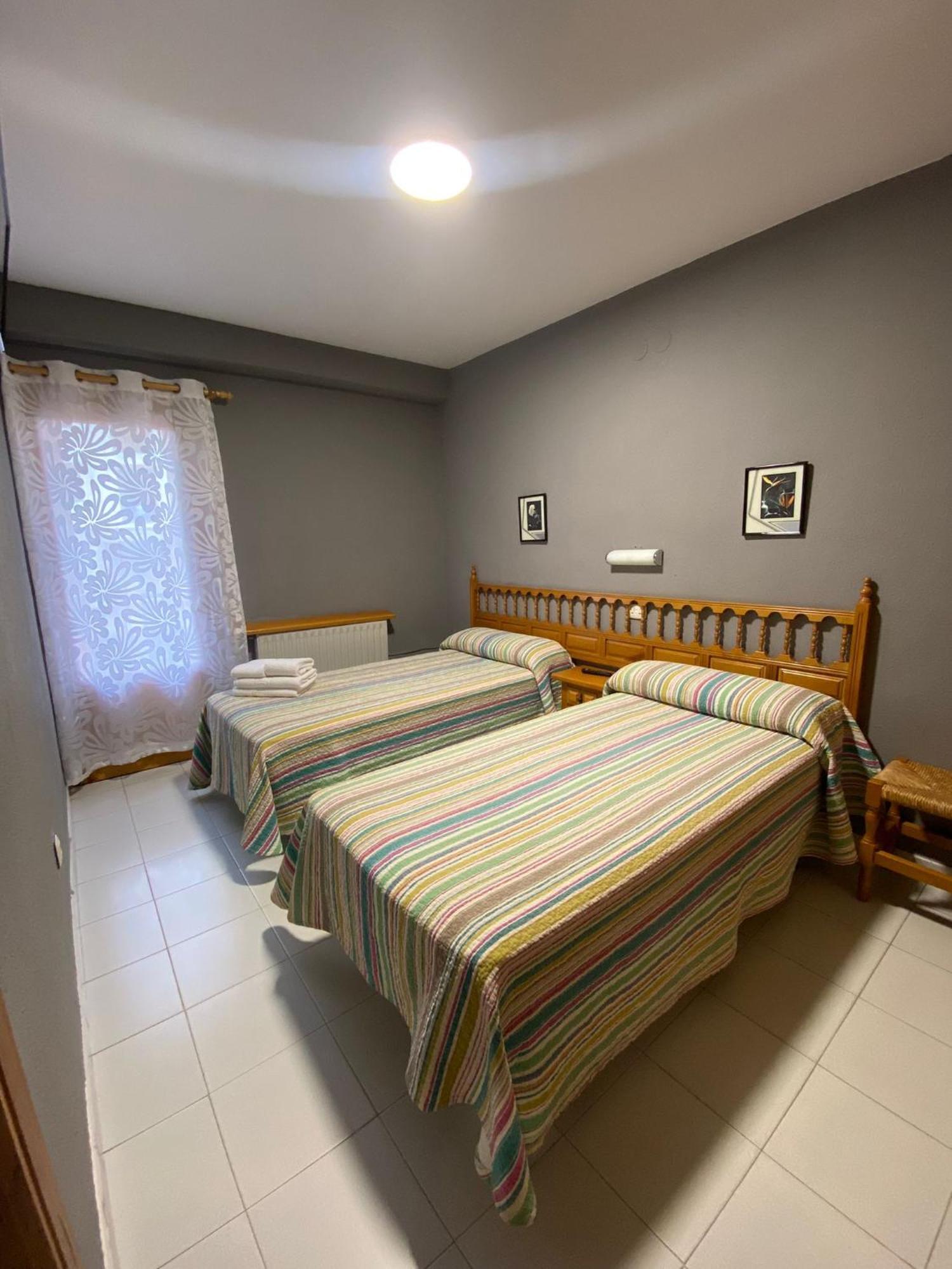 ביילסה Hostal Los Valles מראה חיצוני תמונה