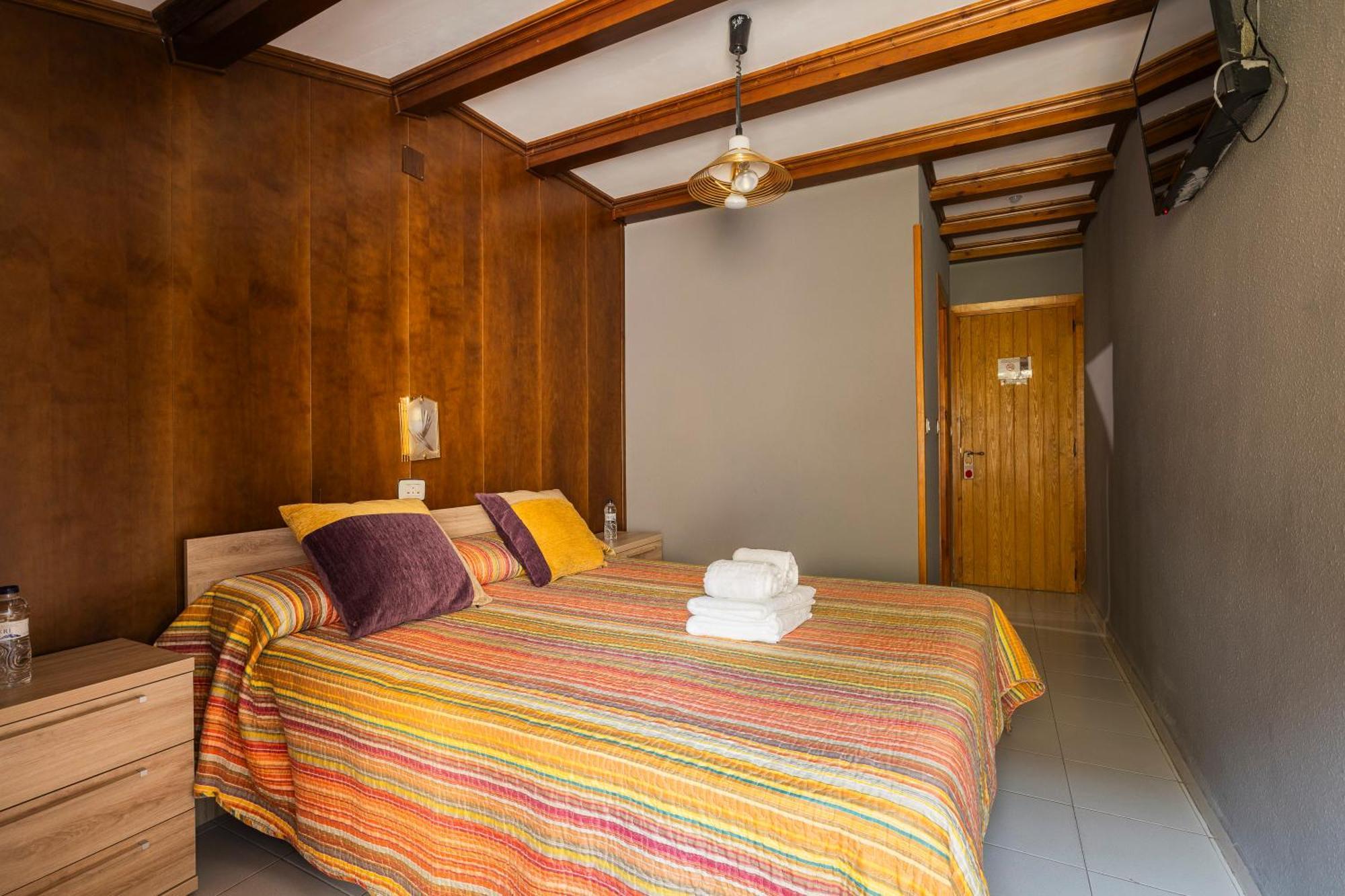 ביילסה Hostal Los Valles מראה חיצוני תמונה