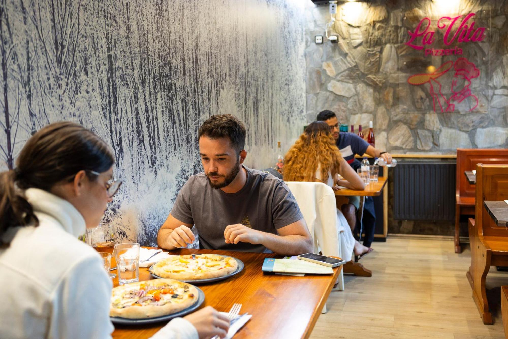 ביילסה Hostal Los Valles מראה חיצוני תמונה